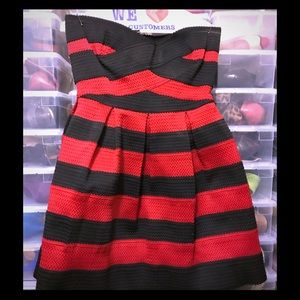 BCBG RED & Black Cocktail 👗